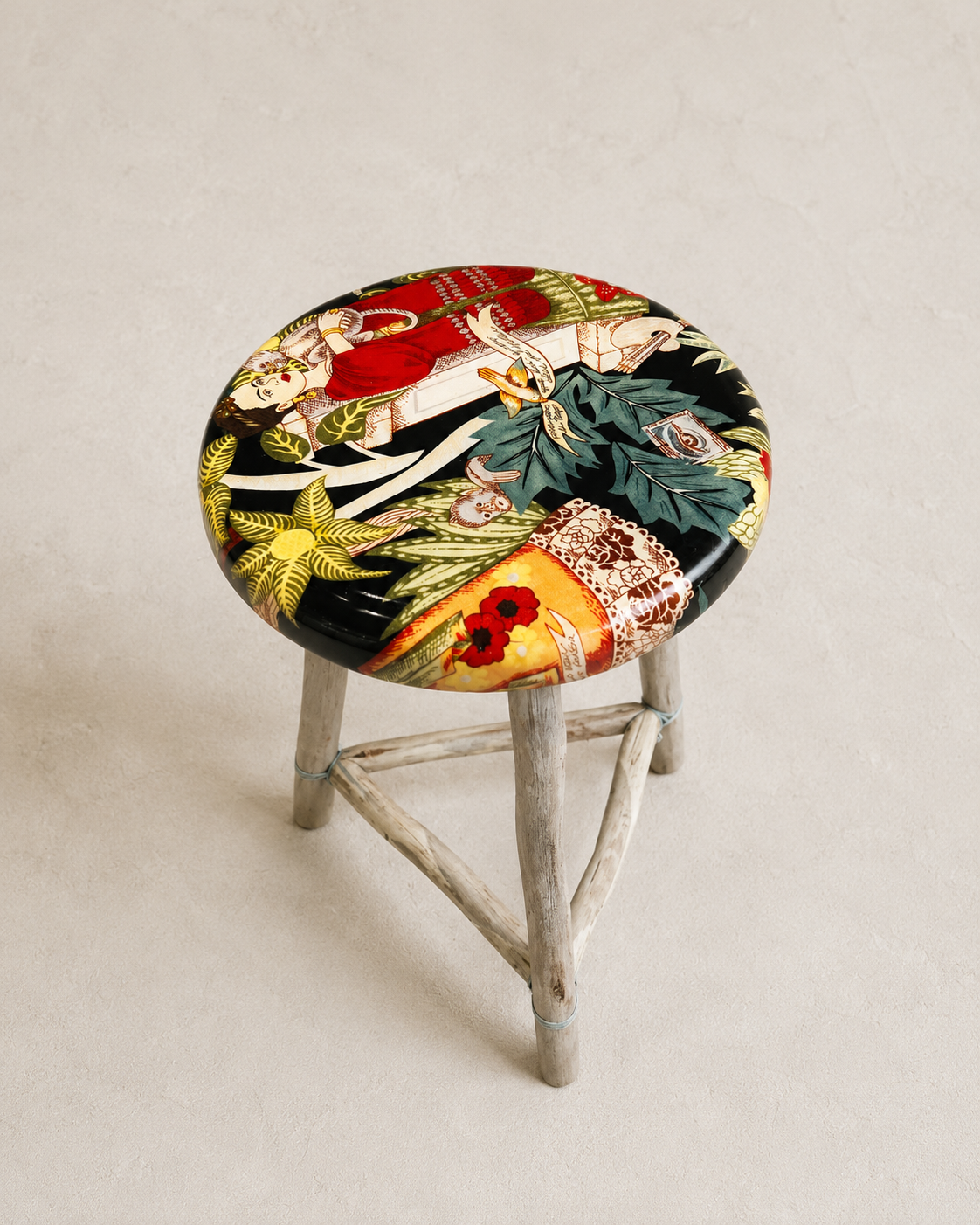 Handmade short resin stool with Frida Kahlo ankara fabric seat and wooden legs — Mopti Living