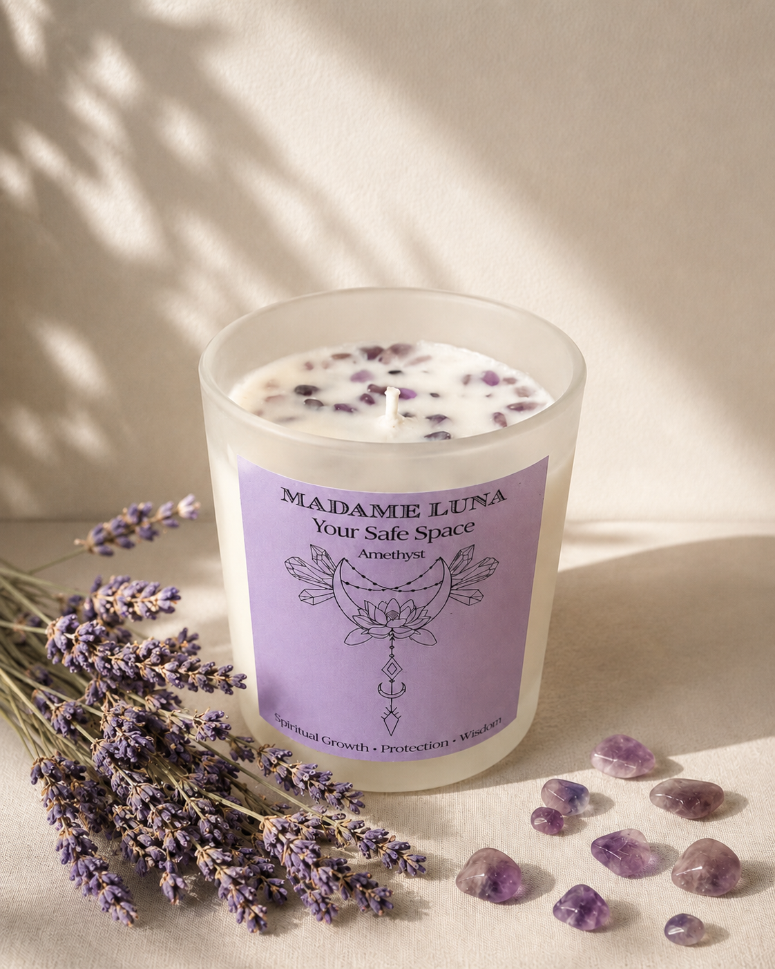 Mopti Living amethyst crystal candle in a glass vessel with amethyst stones