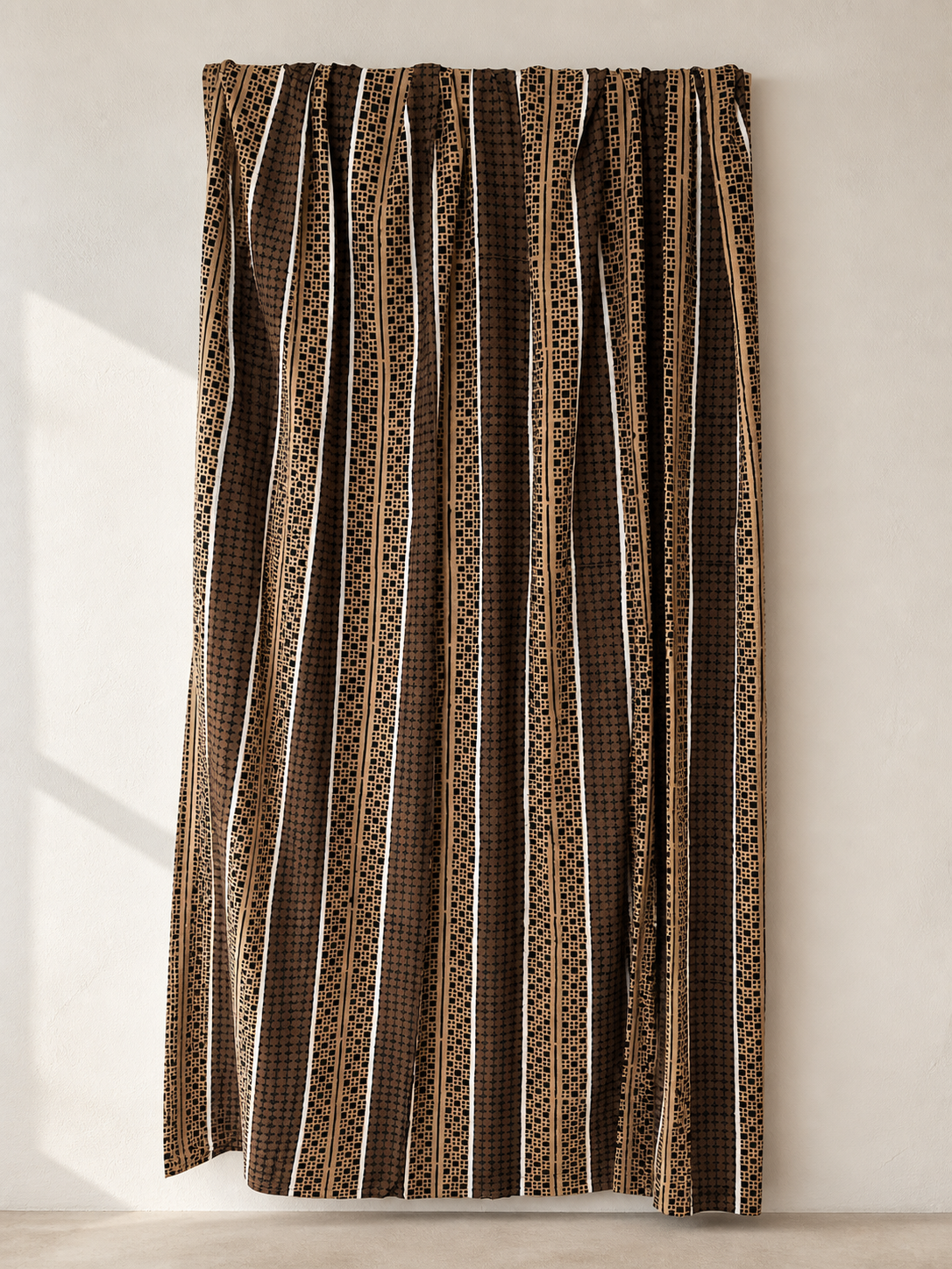 Authentic handmade bogolan, brown pebble pattern, Le Ndomo, Ségou Mali