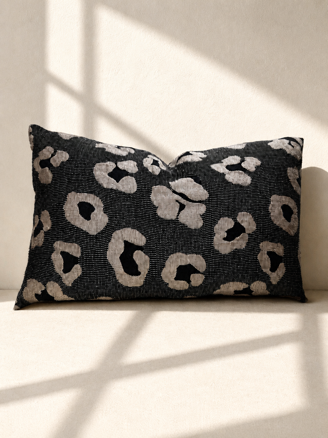 AJ cushion cover in Leopard Silver – woven French linen and African cotton | Mopti Living